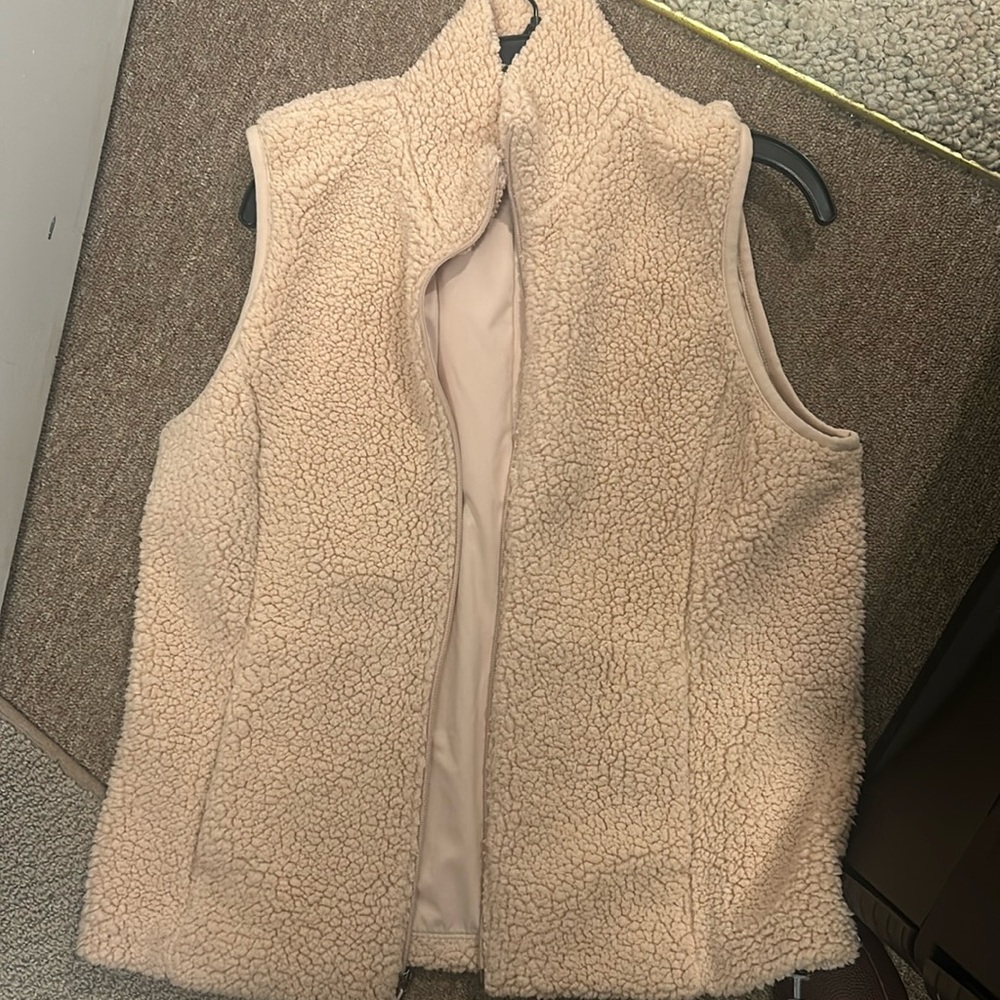 Calia by Carrie Underwood Vest